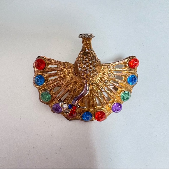 Vintage, Colorful Peacock Brooch - Picture 8 of 8